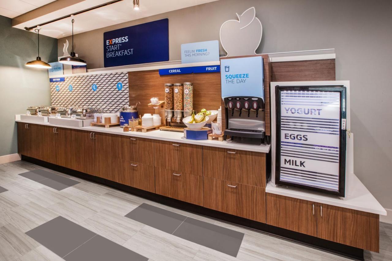 Holiday Inn Express Hotel & Suites Eugene Downtown - University By Ihg Екстер'єр фото